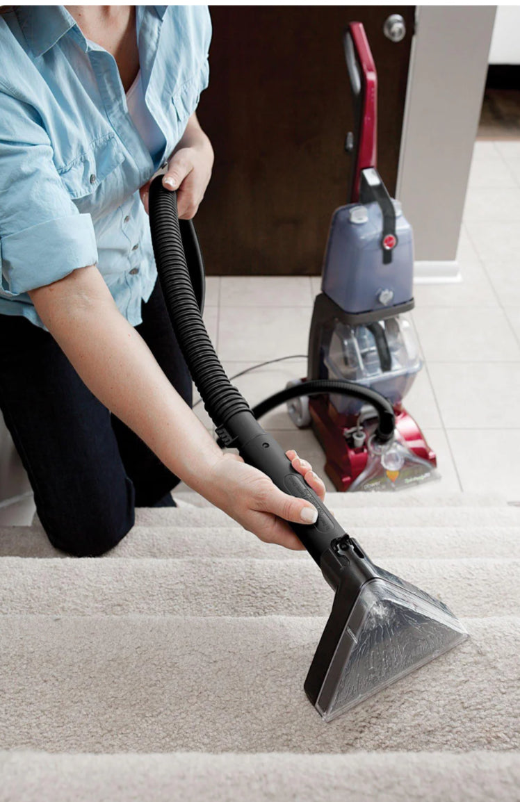 Hoover Power Scrub Deluxe Carpet Cleaner